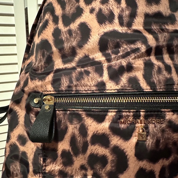 Michael Kors Large Leopard Print Backpack - Picture 4 of 8